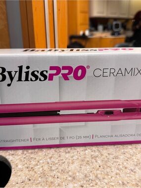 BaByliss Ceramix Pink Hair Straightener